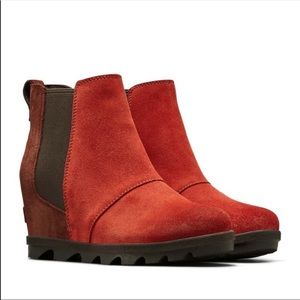 Sorel Joan of Arctic Wedge II Leather Chelsea Boot